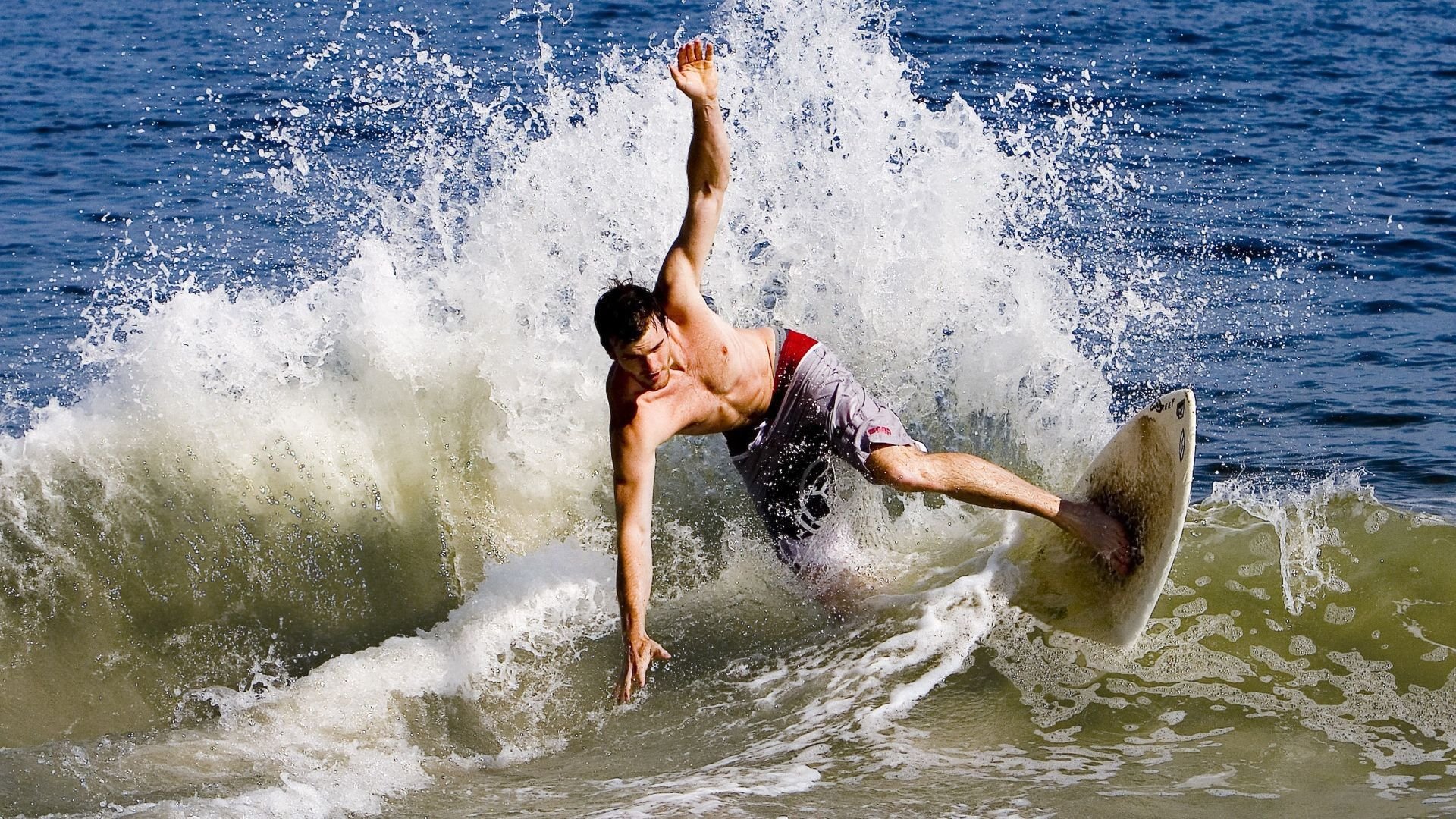 全国青少年锻炼身体大赛在广州隆重举行，全国青少年体质